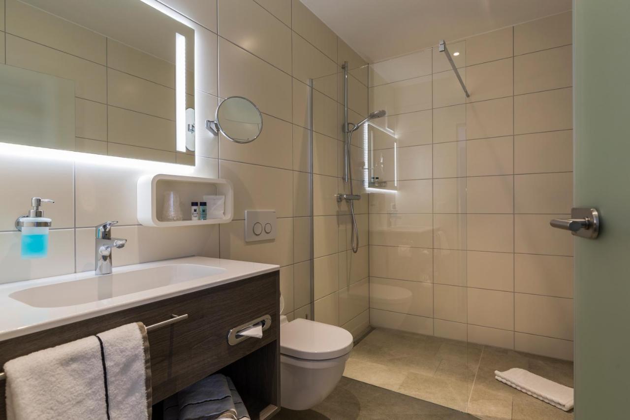 Hotel Hirsch Леонберг Экстерьер фото